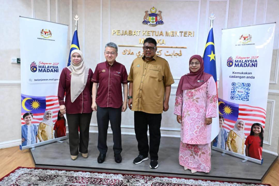 Kunjung Hormat Ke Atas YAB Ketua Menteri Melaka